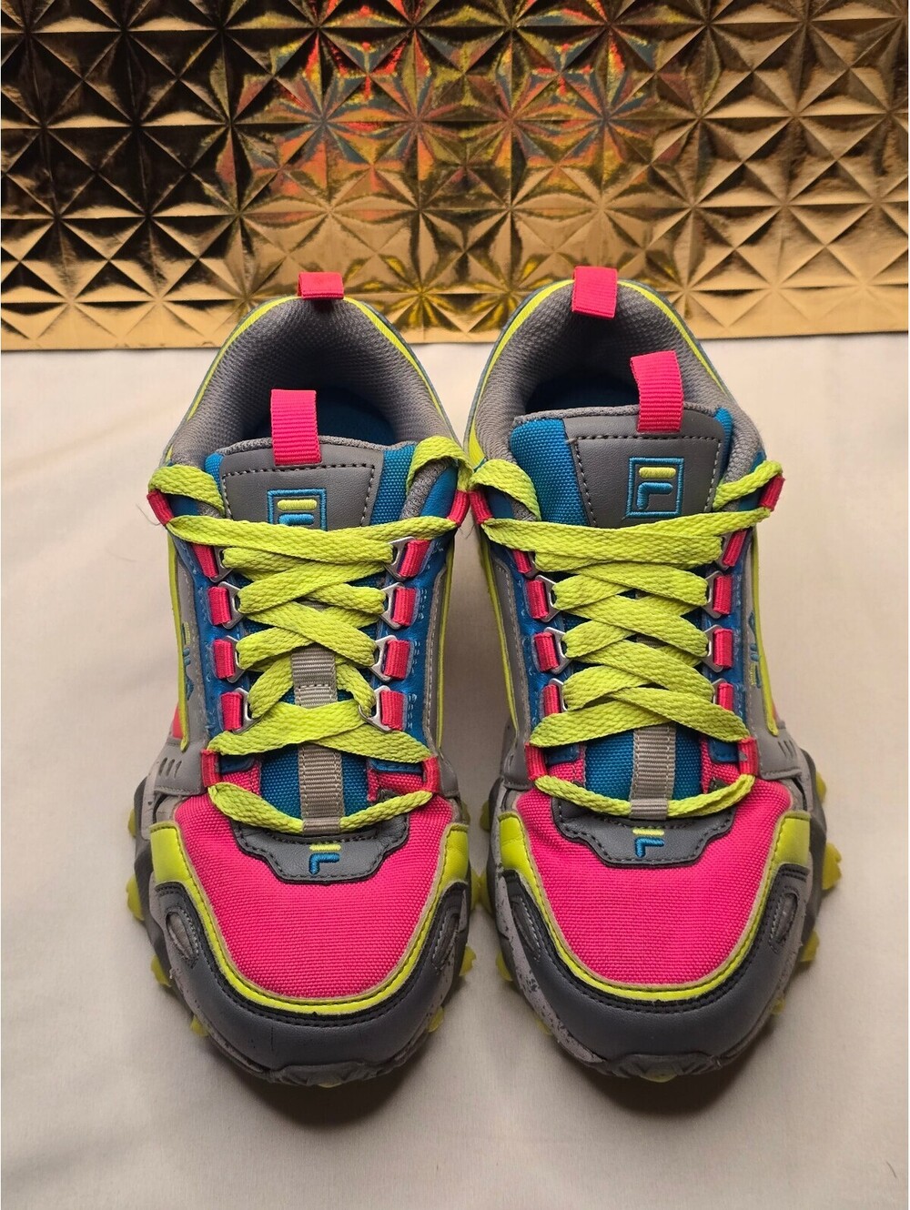 FILA Oakmont TR Chunky Trail Sneakers Pink Glo Blue Women's Size 5.5 / Youth 4Y